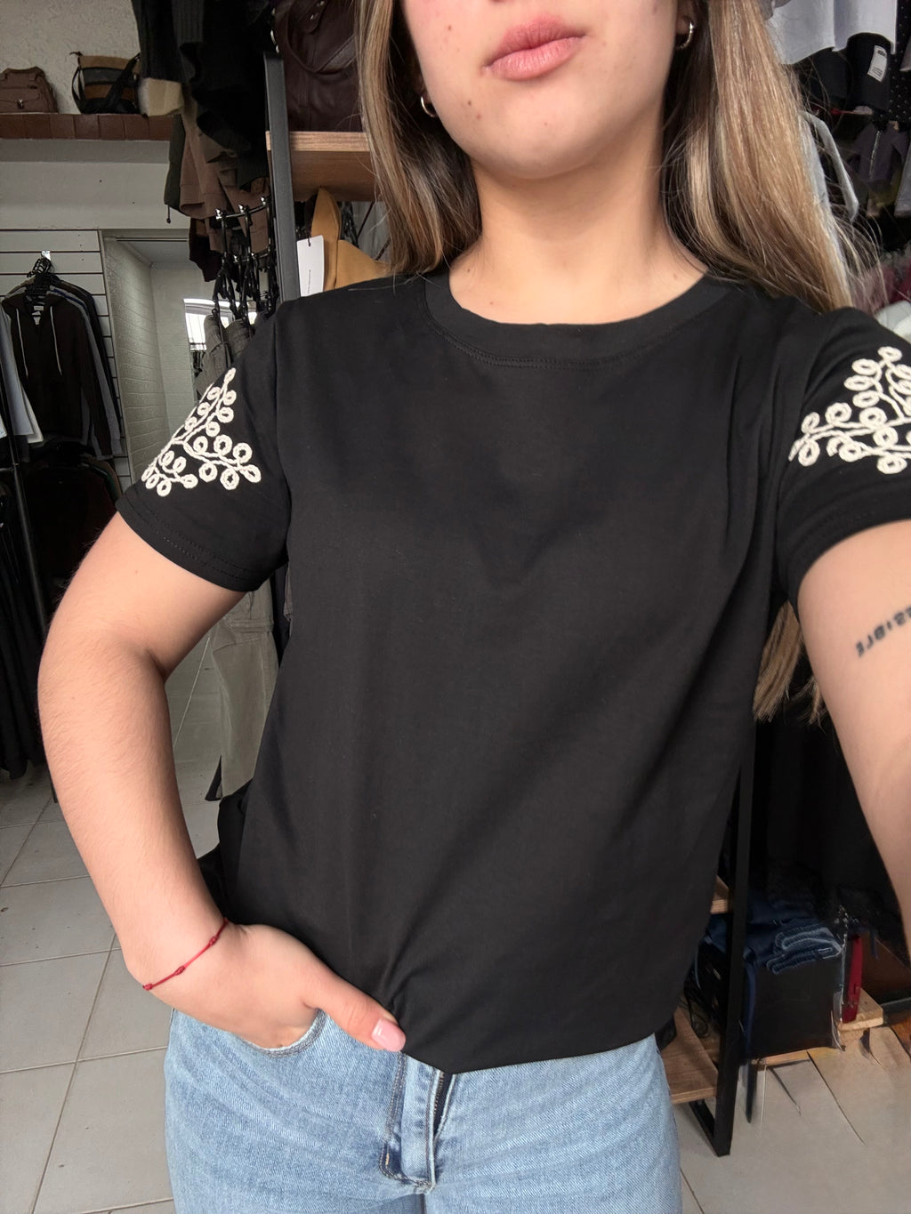 Remera Bordada