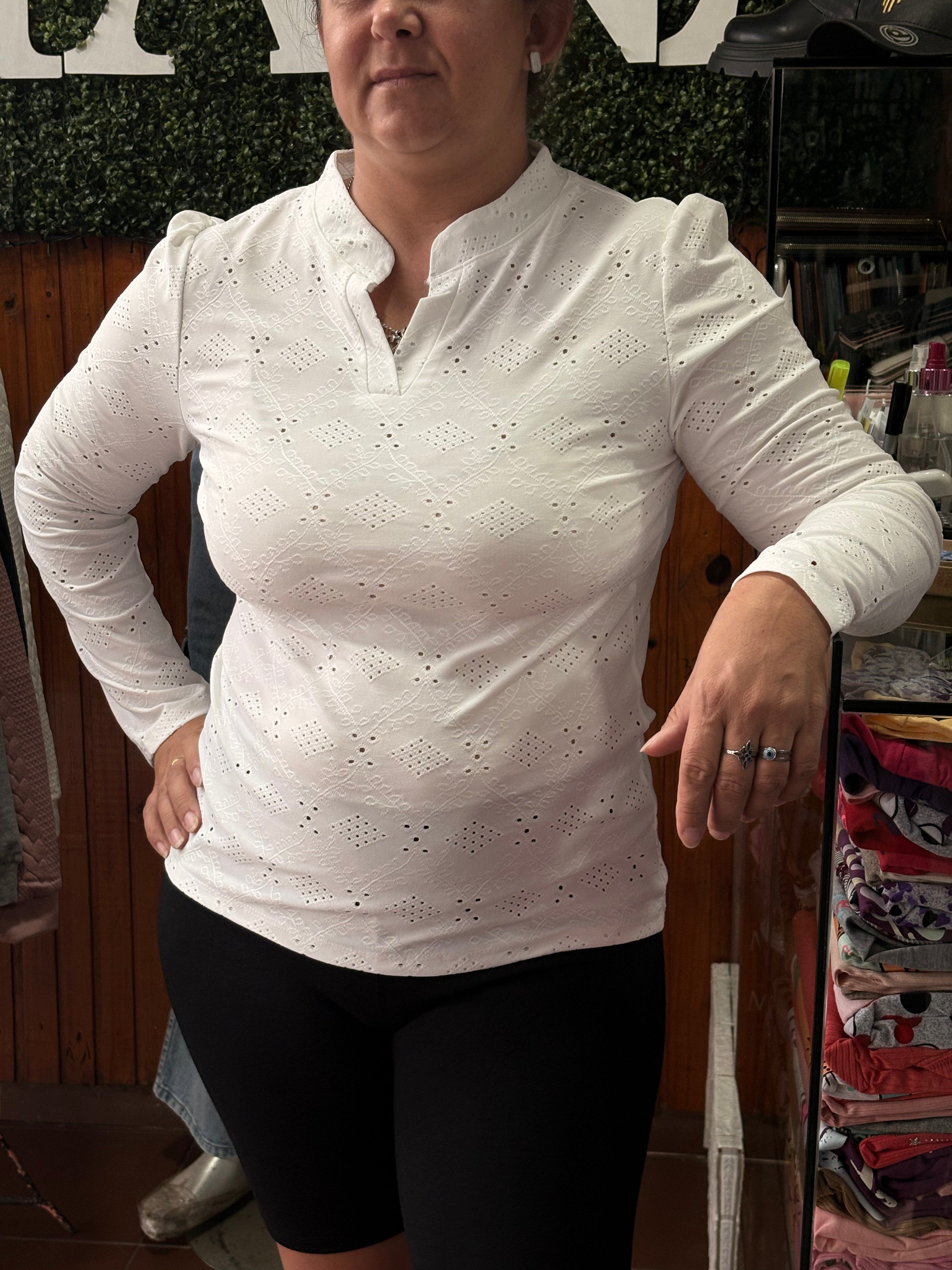 Blusa Broderie