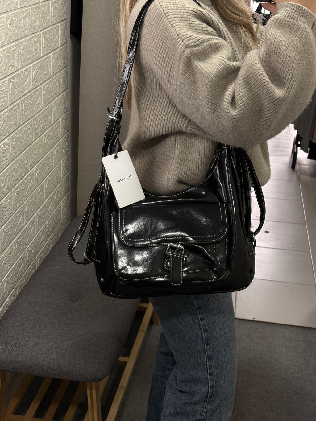 Cartera/mochi NEVA